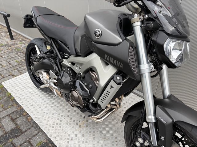 yamaha - mt-09-abs