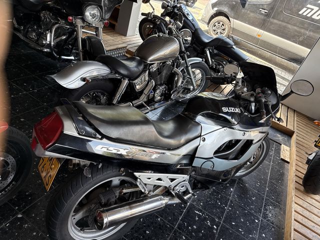 suzuki - gsx-750-f