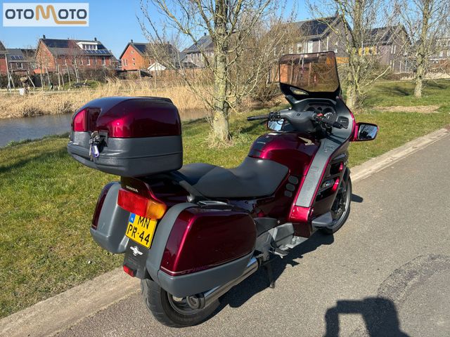 honda - st-1100-pan-european-abs-tcs