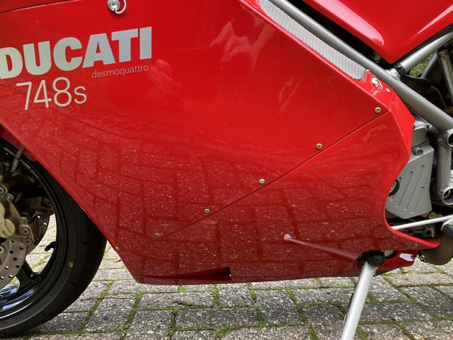 ducati - 748-s