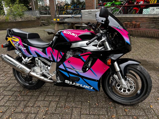 suzuki - gsx-r-750