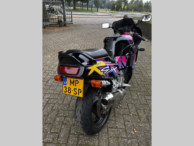 suzuki - gsx-r-750