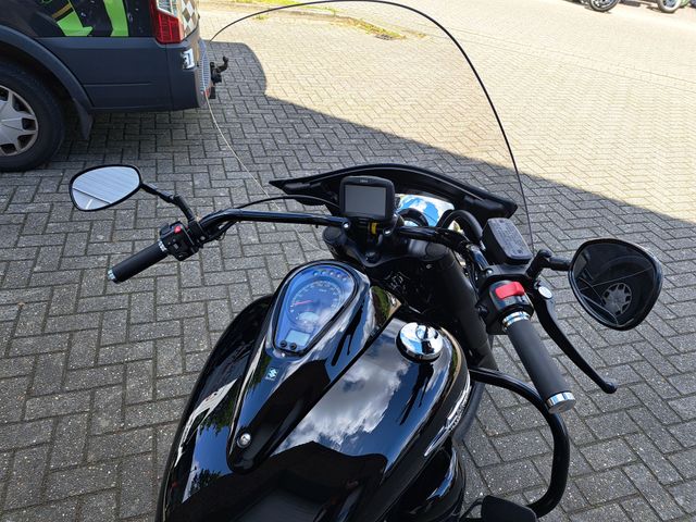 suzuki - c-1500-bt-intruder