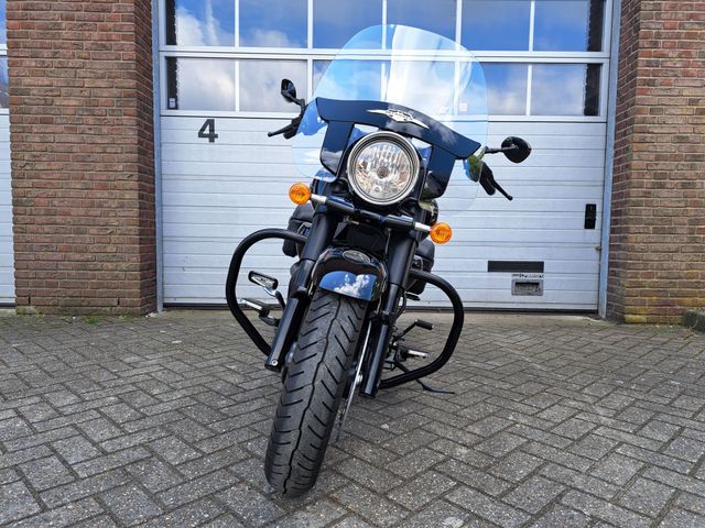 suzuki - c-1500-bt-intruder