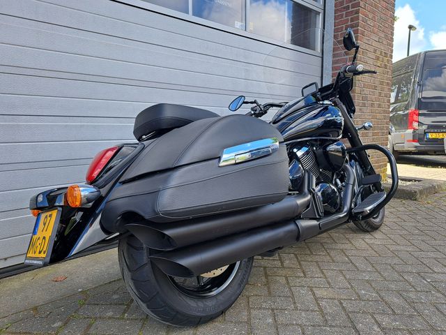 suzuki - c-1500-bt-intruder