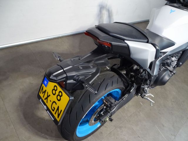 yamaha - mt-09-y-amt