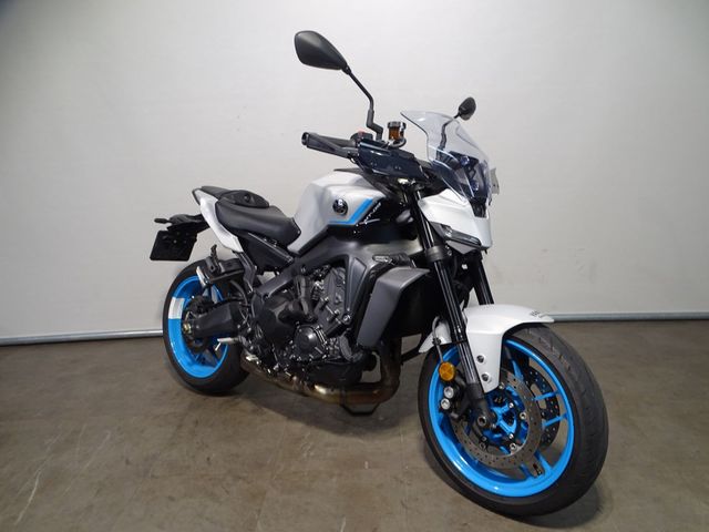 yamaha - mt-09-y-amt