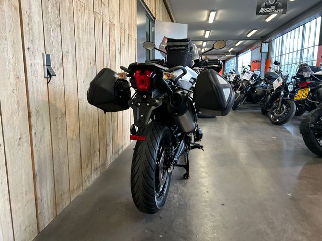 triumph - tiger-800-xrx