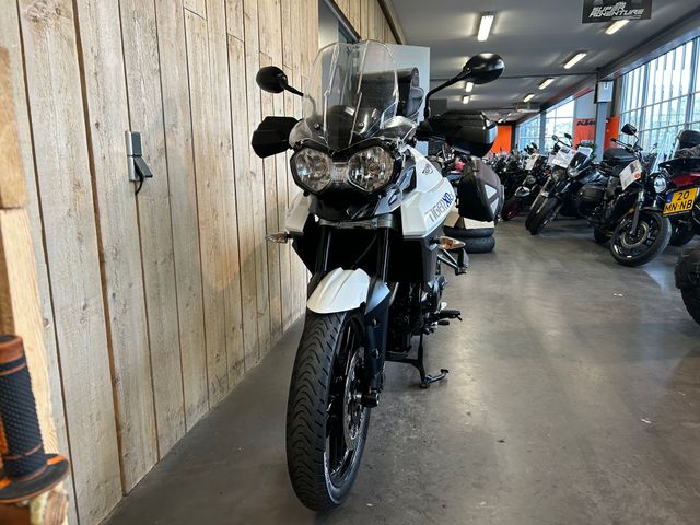triumph - tiger-800-xrx