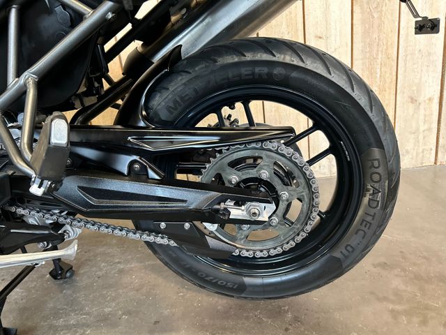 triumph - tiger-800-xrx
