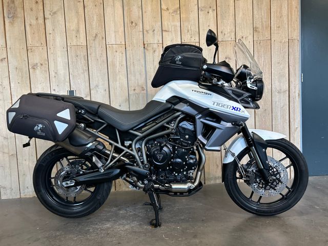 triumph - tiger-800-xrx