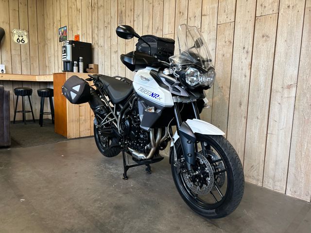 triumph - tiger-800-xrx