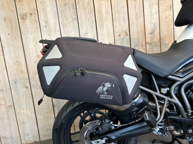 triumph - tiger-800-xrx