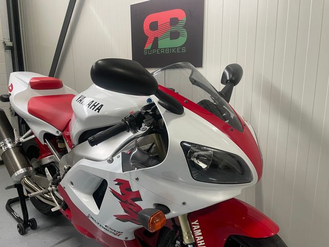 yamaha - yzf-r1