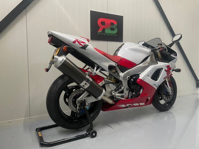 yamaha - yzf-r1