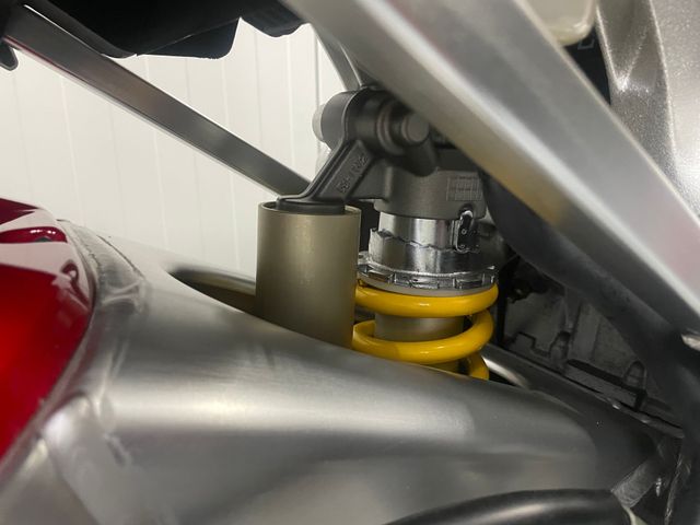 yamaha - yzf-r1