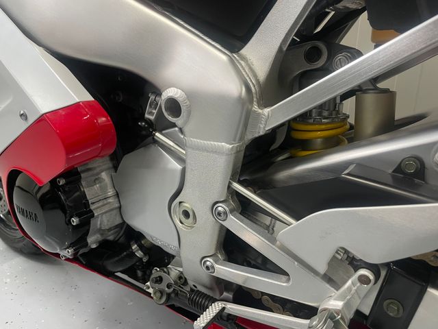 yamaha - yzf-r1