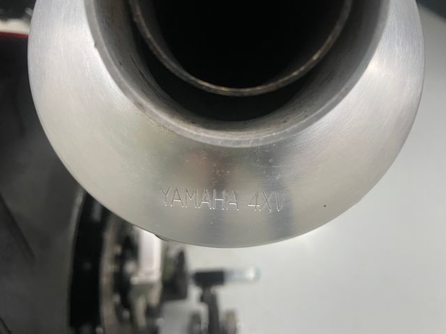 yamaha - yzf-r1