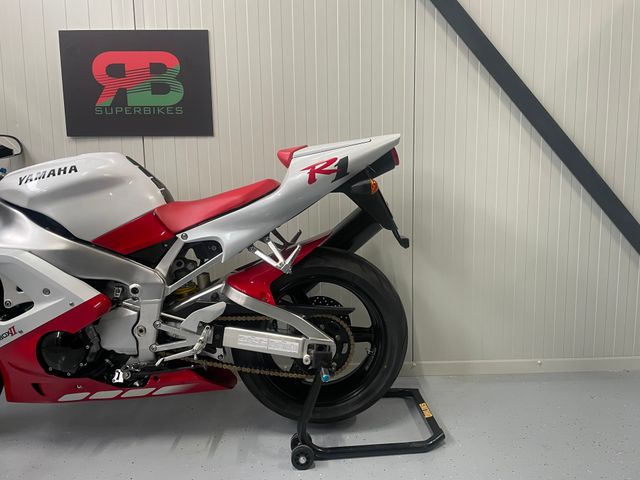 yamaha - yzf-r1
