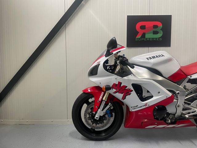 yamaha - yzf-r1