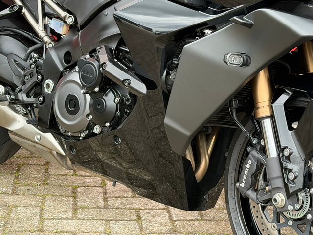 suzuki - gsx-s-1000-gt