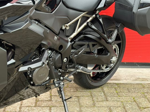 suzuki - gsx-s-1000-gt