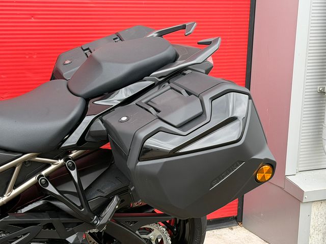 suzuki - gsx-s-1000-gt