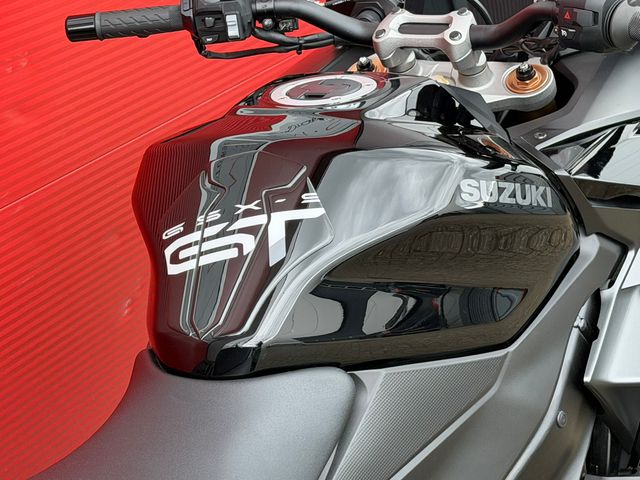 suzuki - gsx-s-1000-gt