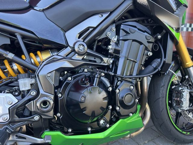 kawasaki - z900-se