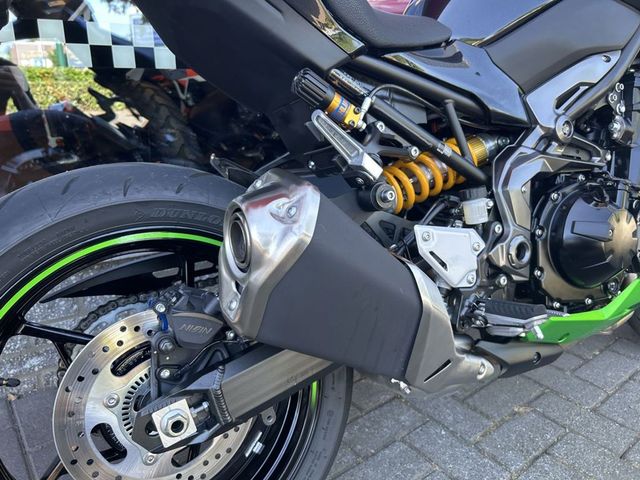 kawasaki - z900-se
