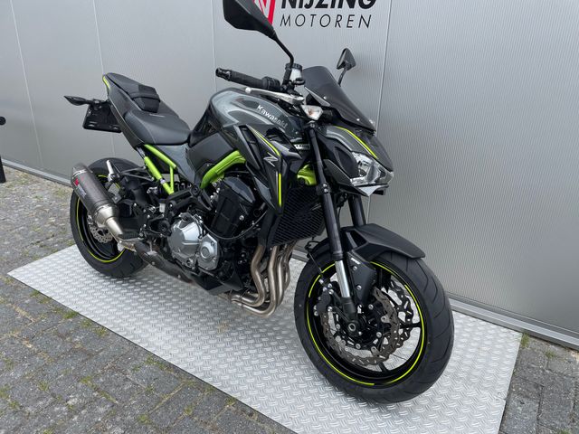 kawasaki - z900