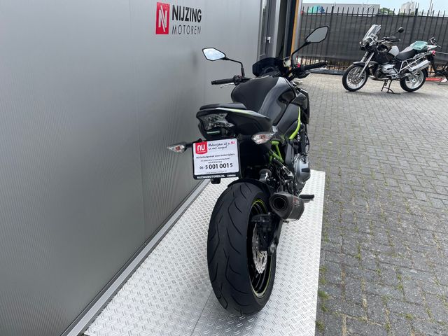 kawasaki - z900