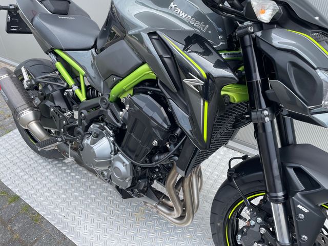kawasaki - z900