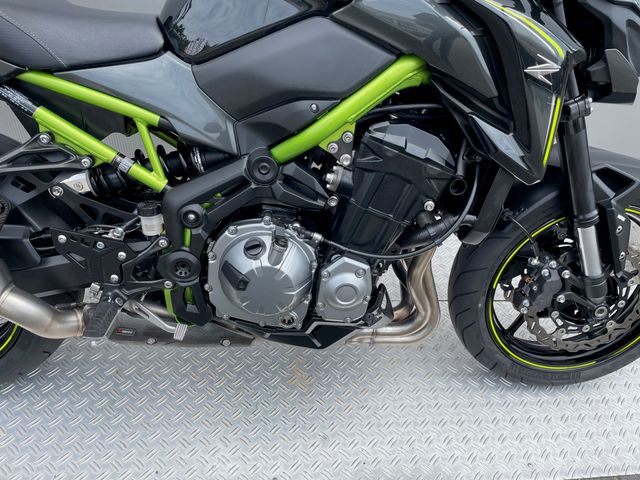 kawasaki - z900
