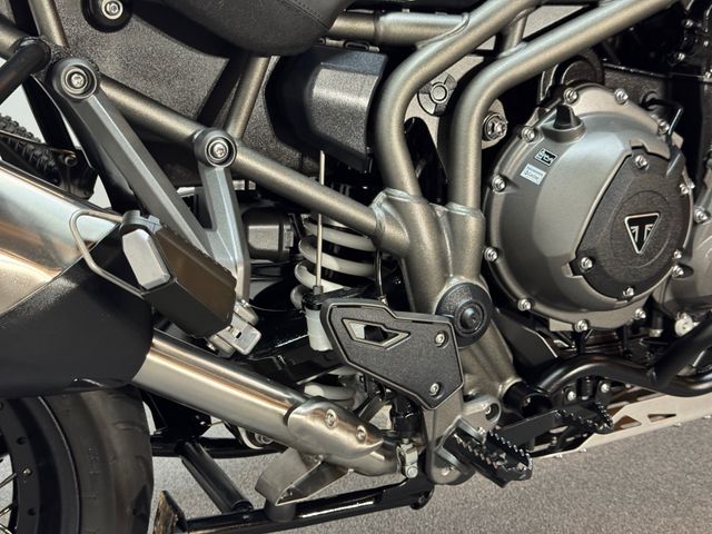 triumph - tiger-1200-xcx
