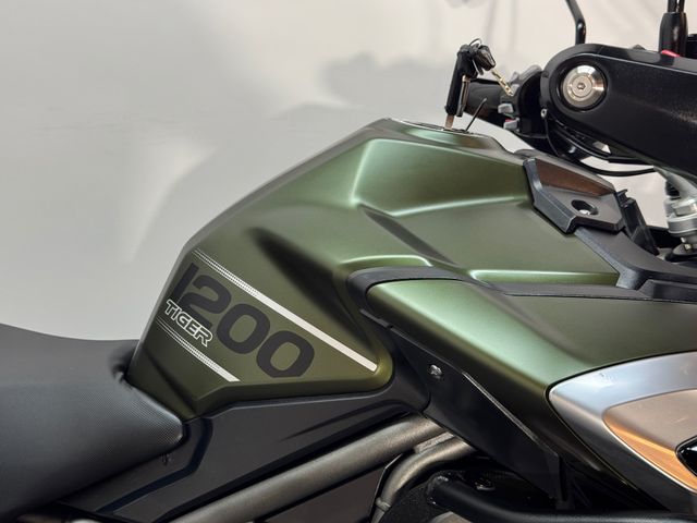 triumph - tiger-1200-xcx
