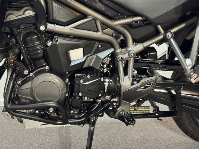 triumph - tiger-1200-xcx