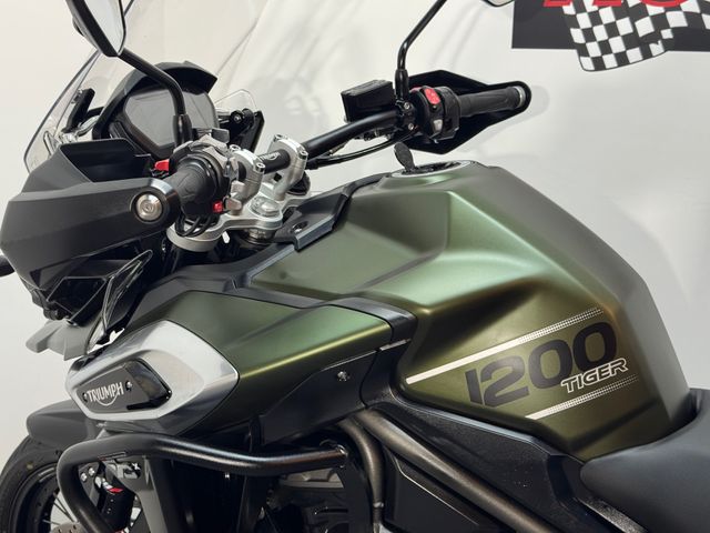 triumph - tiger-1200-xcx