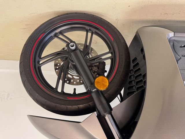 honda - sh-300i---abs