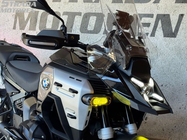 bmw - r-1300-gs-adventure-triple-black