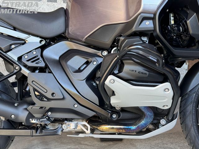 bmw - r-1300-gs-adventure-triple-black