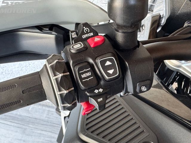 bmw - r-1300-gs-adventure-triple-black