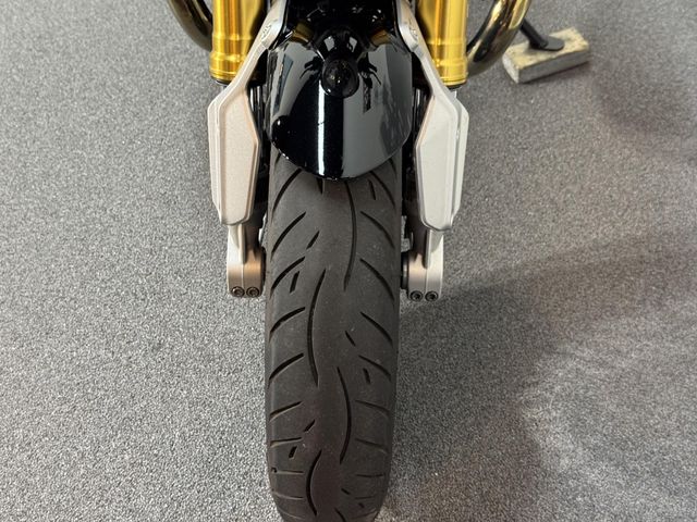 bmw - r-nine-t