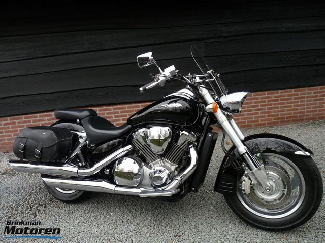 honda - vtx-1800
