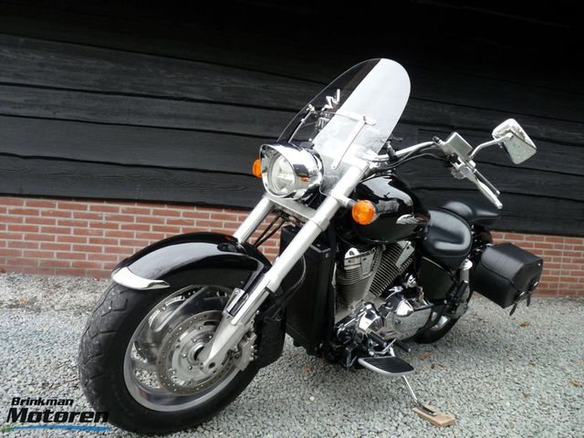 honda - vtx-1800