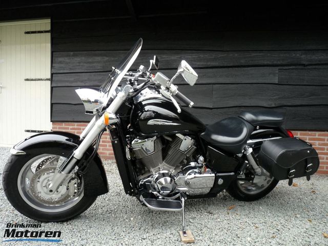 honda - vtx-1800