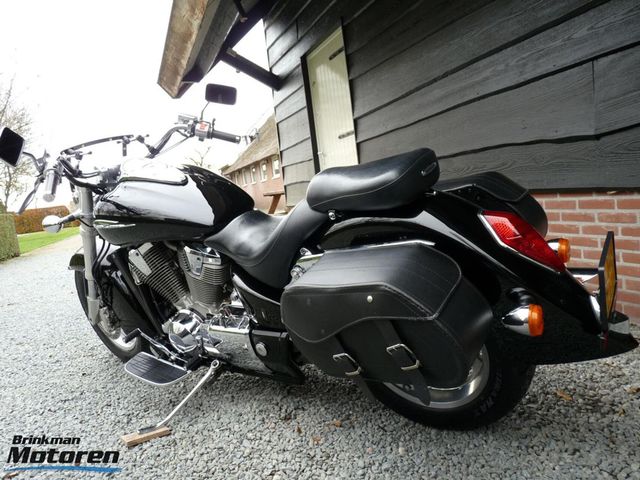 honda - vtx-1800