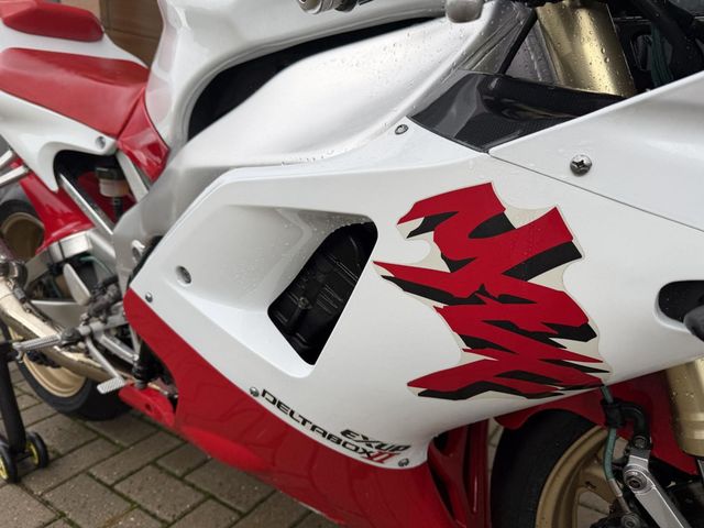 yamaha - yzf-r1