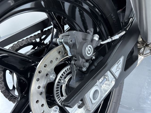 bmw - s-1000-r