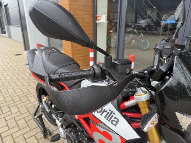 aprilia - dorsoduro-900